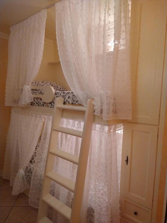 Doctor House Desenzano Appartement Desenzano del Garda Buitenkant foto